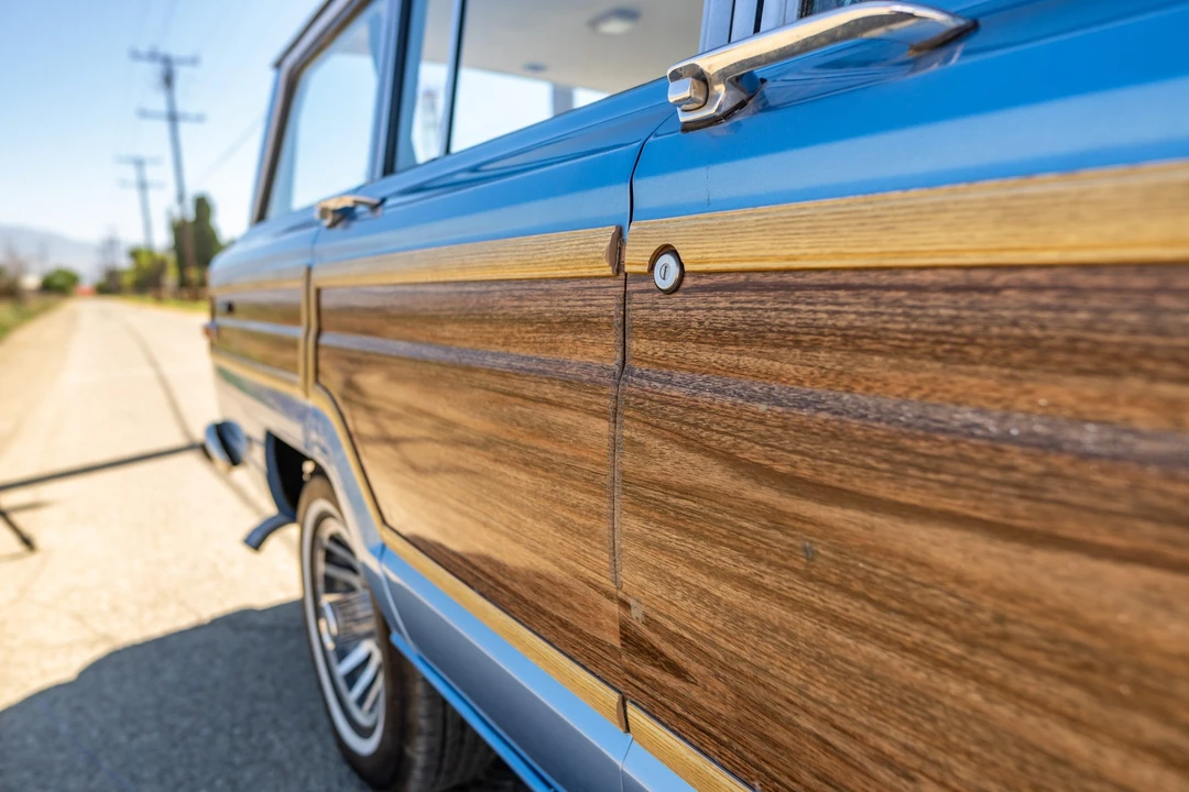 1991 Jeep SJ Grand Wagoneer - Image 16 of 31