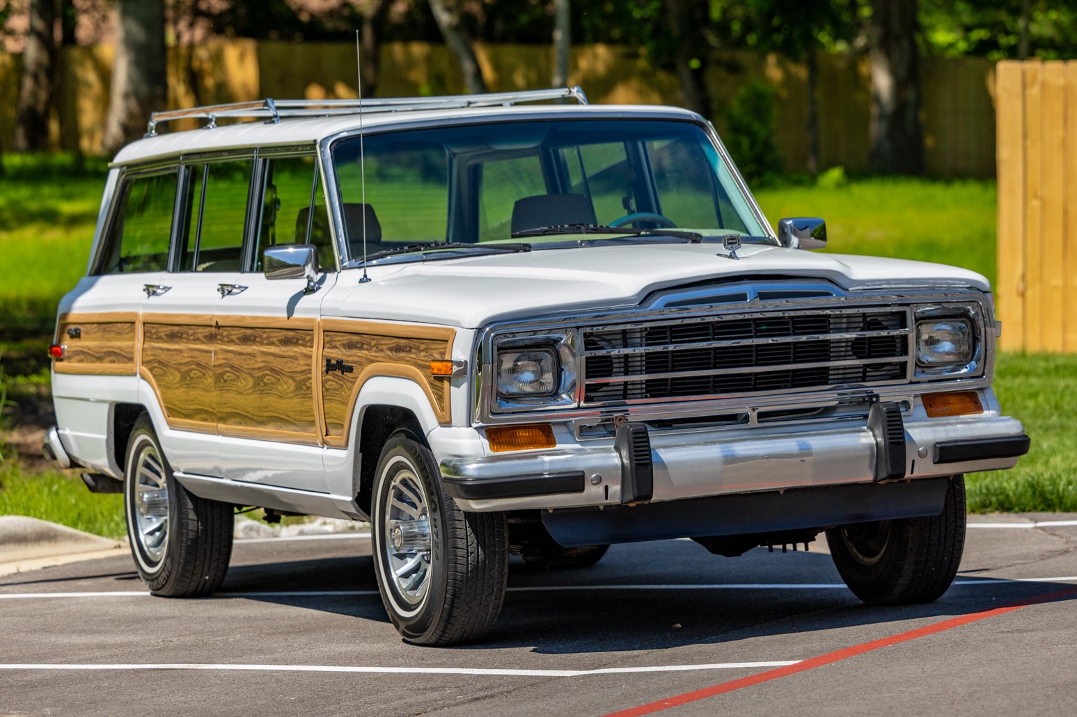 1991 Jeep Grand Wagoneer