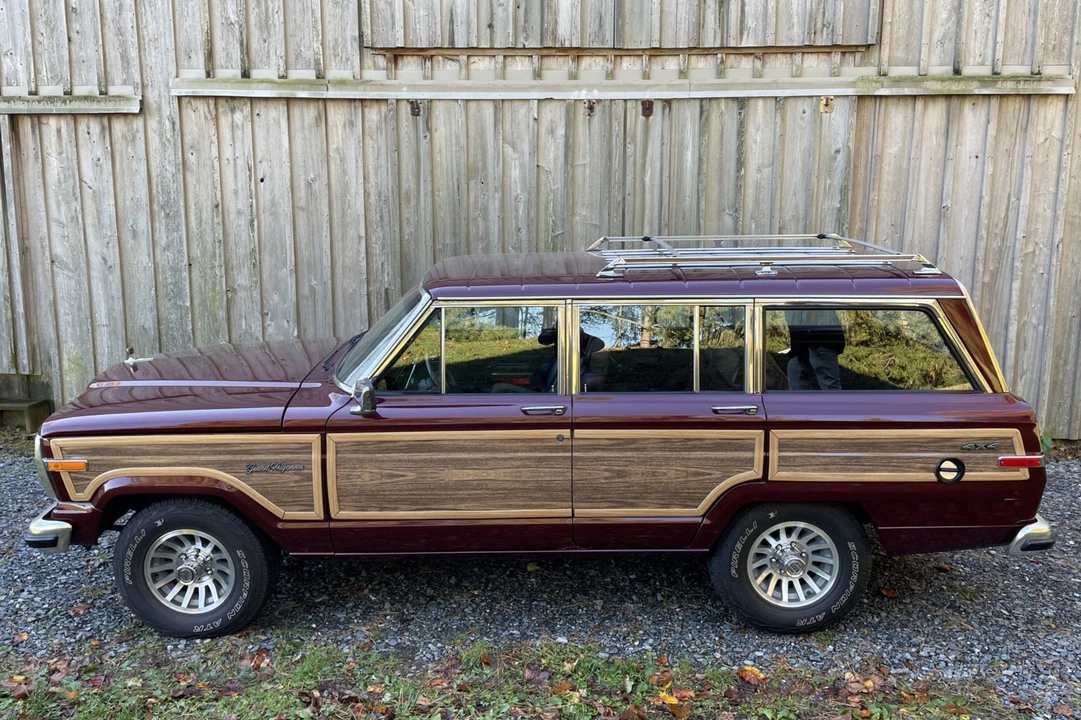 1991 Jeep SJ Grand Wagoneer - Image 30 of 31