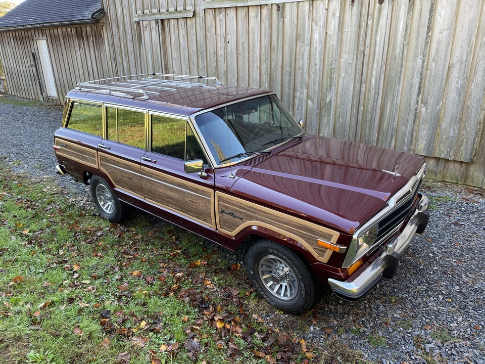 1991 Jeep SJ Grand Wagoneer - Image 13 of 31