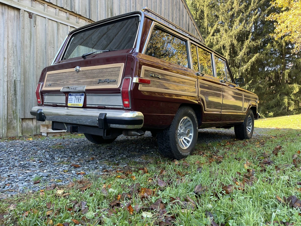 1991 Jeep SJ Grand Wagoneer - Image 19 of 31