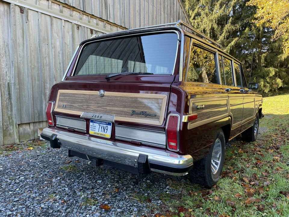 1991 Jeep SJ Grand Wagoneer - Image 16 of 31
