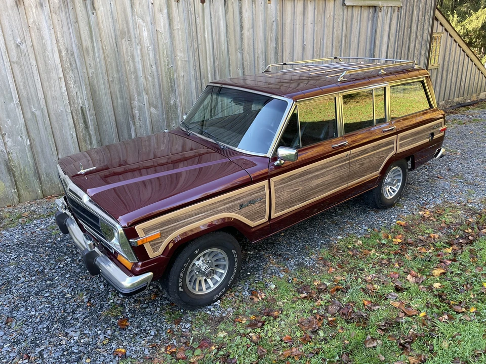1991 Jeep SJ Grand Wagoneer - Image 5 of 31