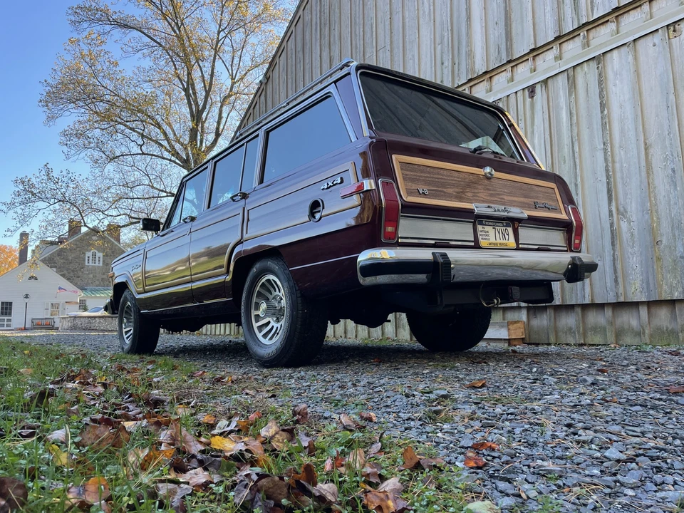 1991 Jeep SJ Grand Wagoneer - Image 23 of 31
