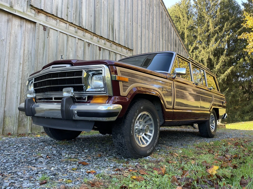 1991 Jeep SJ Grand Wagoneer - Image 4 of 31