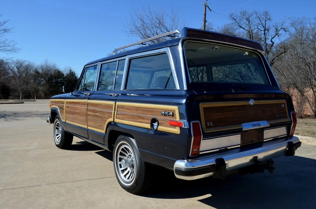 1991 Jeep SJ Grand Wagoneer - Image 16 of 31