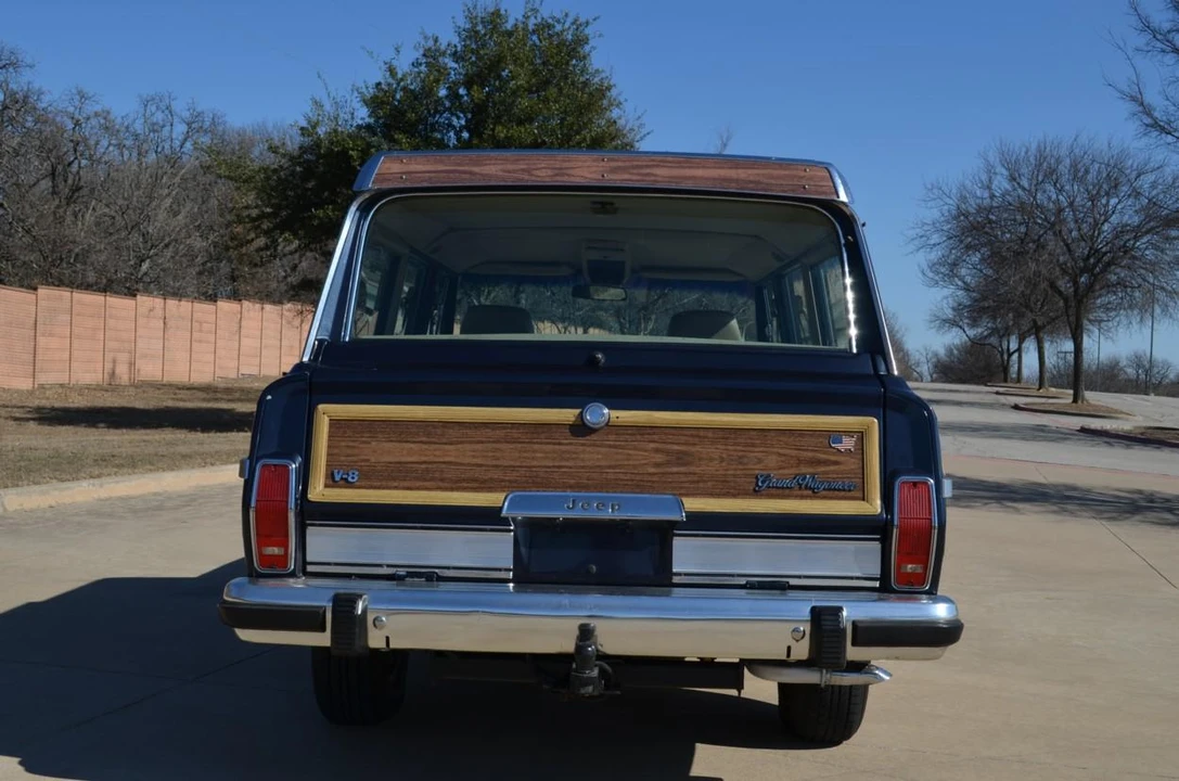 1991 Jeep SJ Grand Wagoneer - Image 14 of 31
