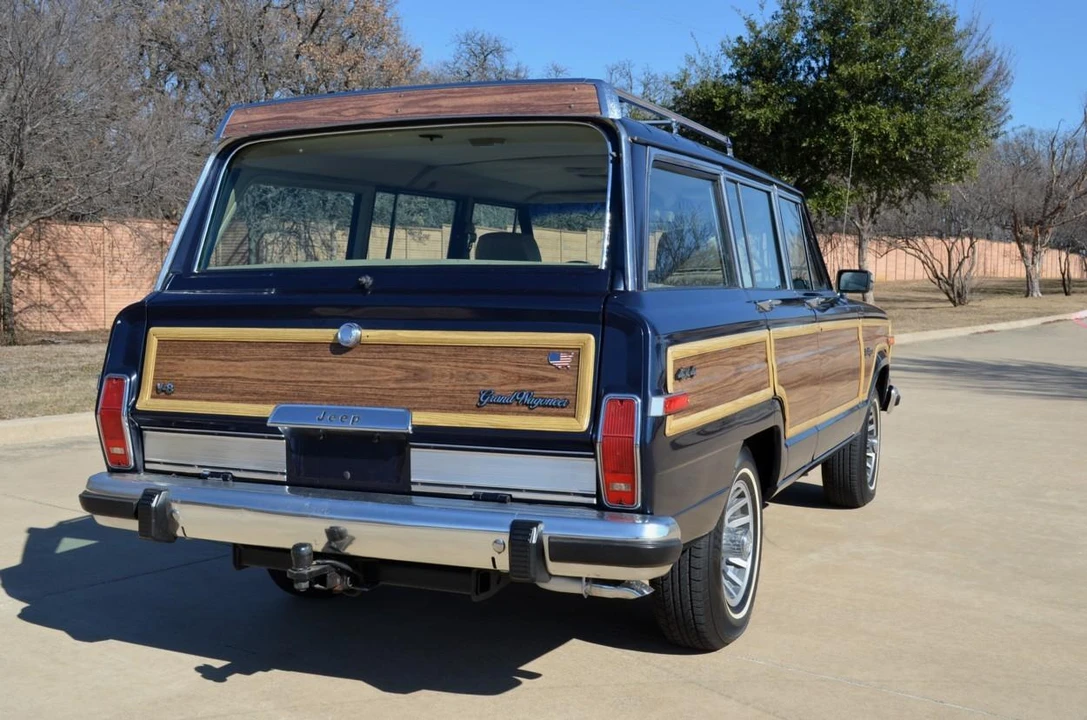 1991 Jeep SJ Grand Wagoneer - Image 13 of 31