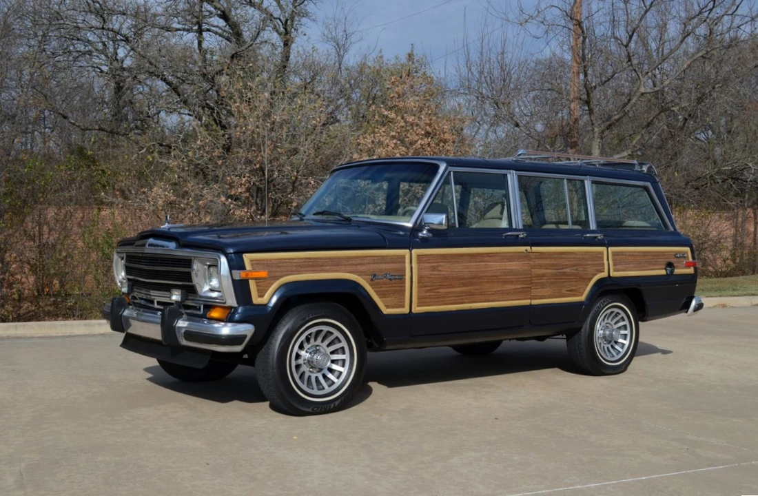 1991 Jeep SJ Grand Wagoneer - Image 2 of 31