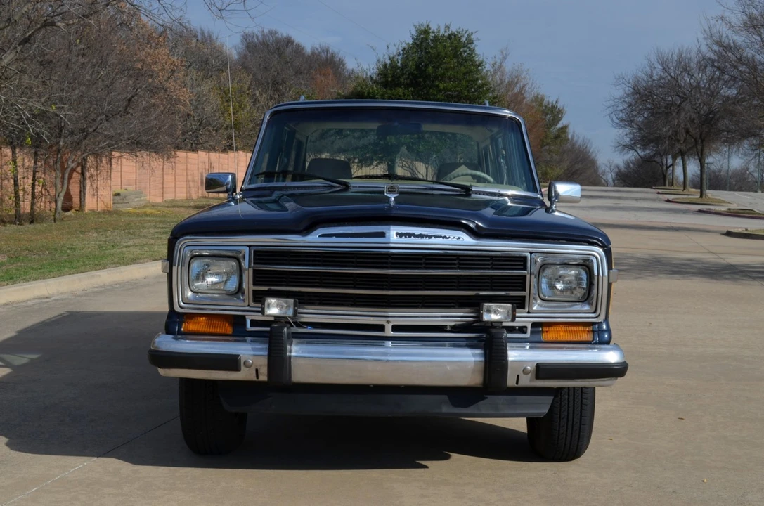 1991 Jeep SJ Grand Wagoneer - Image 7 of 31