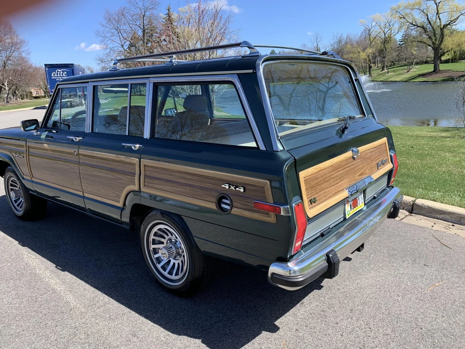 1991 Jeep SJ Grand Wagoneer - Image 21 of 31