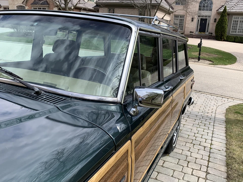 1991 Jeep SJ Grand Wagoneer - Image 28 of 31
