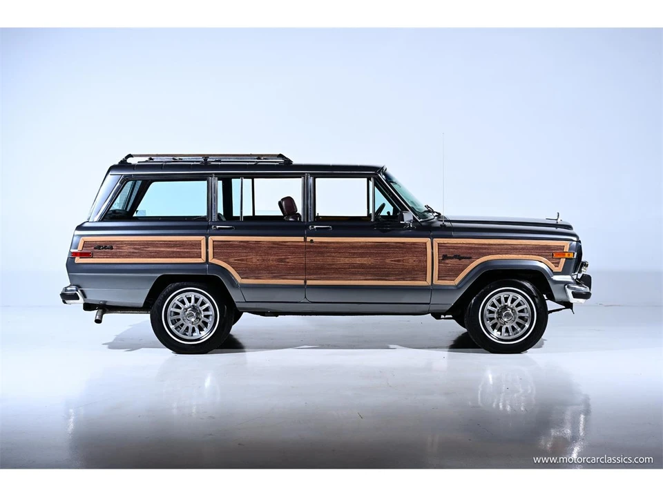 1991 Jeep SJ Grand Wagoneer - Image 9 of 31