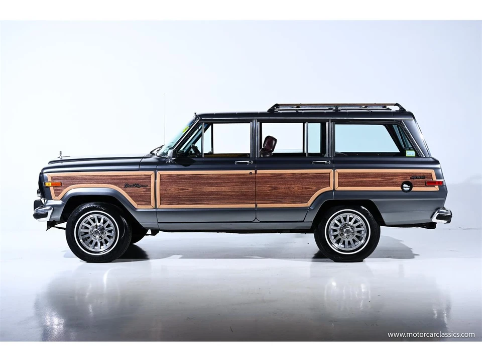 1991 Jeep SJ Grand Wagoneer - Image 8 of 31