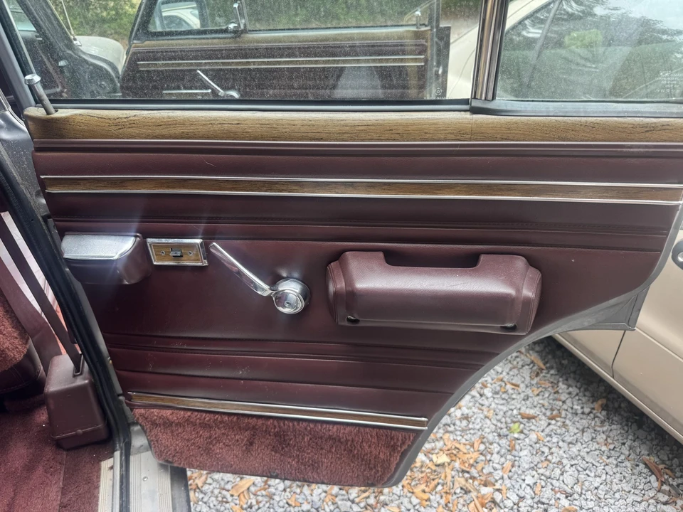 1991 Jeep SJ Grand Wagoneer - Image 22 of 31
