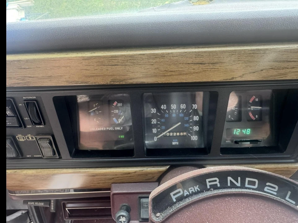 1991 Jeep SJ Grand Wagoneer - Image 18 of 31