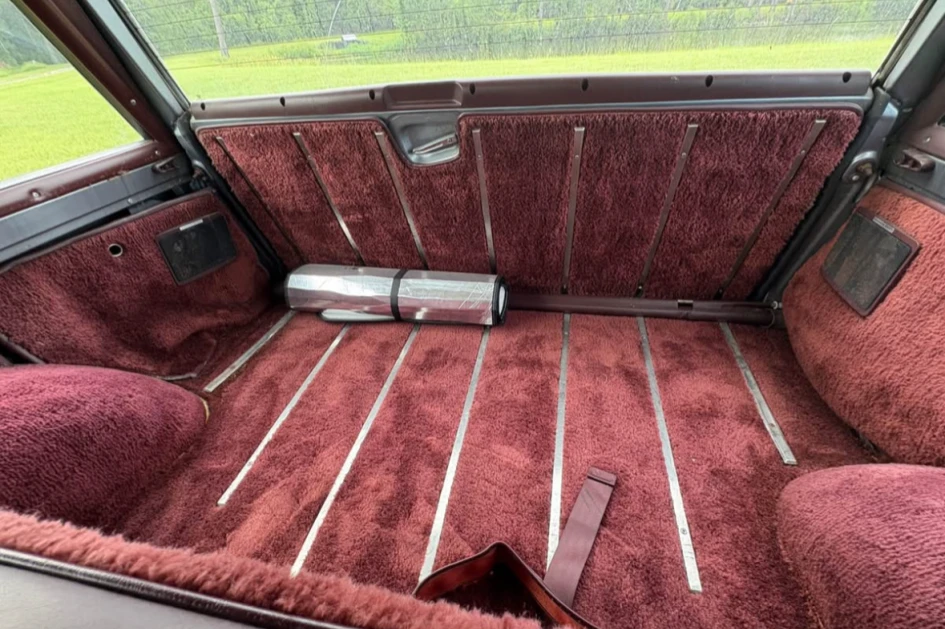 1991 Jeep SJ Grand Wagoneer - Image 24 of 31