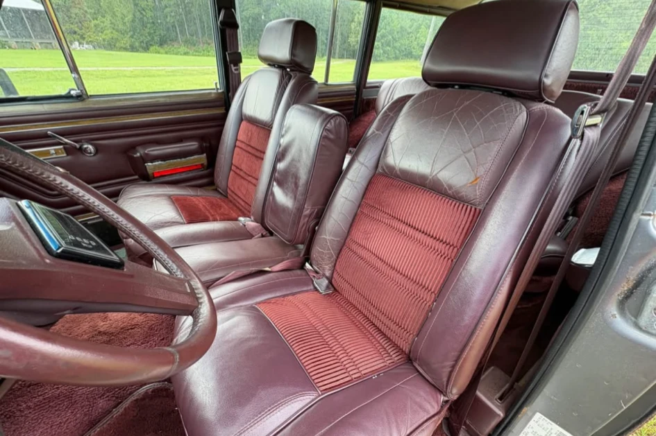 1991 Jeep SJ Grand Wagoneer - Image 15 of 31