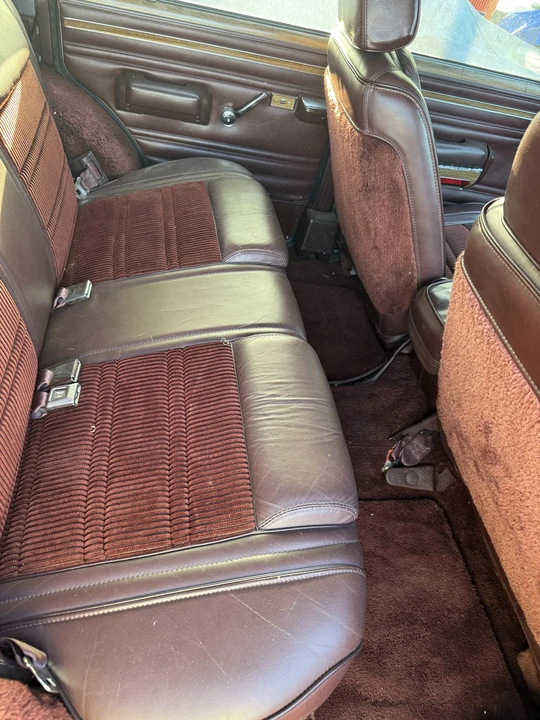1991 Jeep SJ Grand Wagoneer - Image 21 of 31