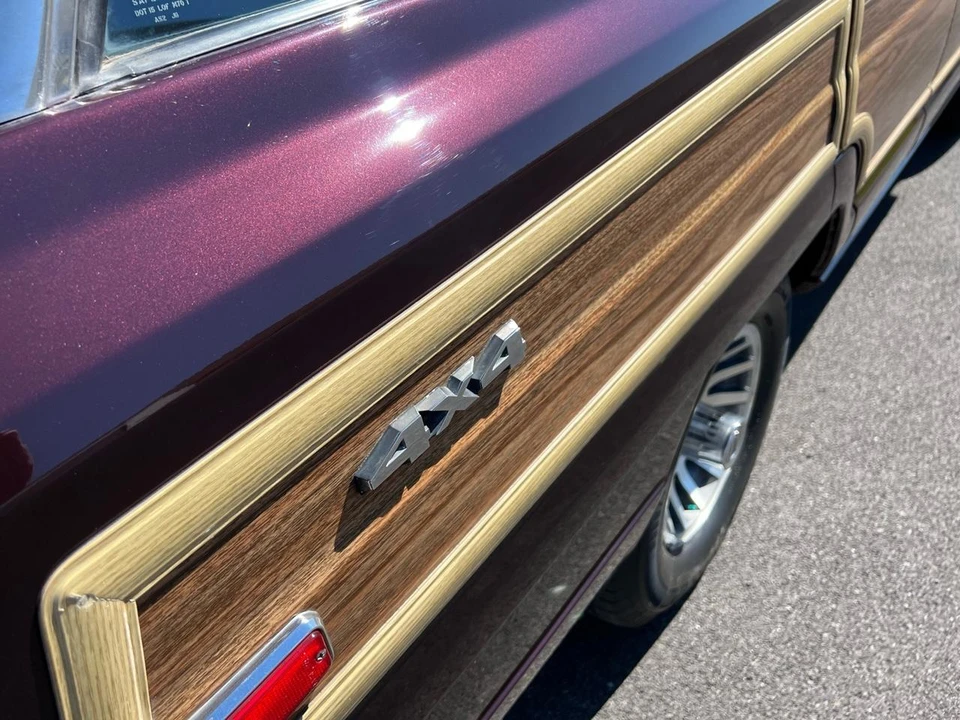 1991 Jeep SJ Grand Wagoneer - Image 27 of 31