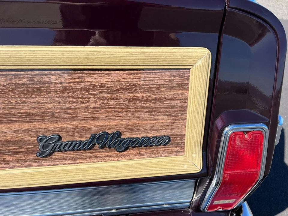 1991 Jeep SJ Grand Wagoneer - Image 26 of 31