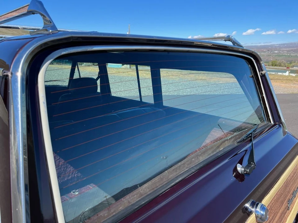 1991 Jeep SJ Grand Wagoneer - Image 25 of 31