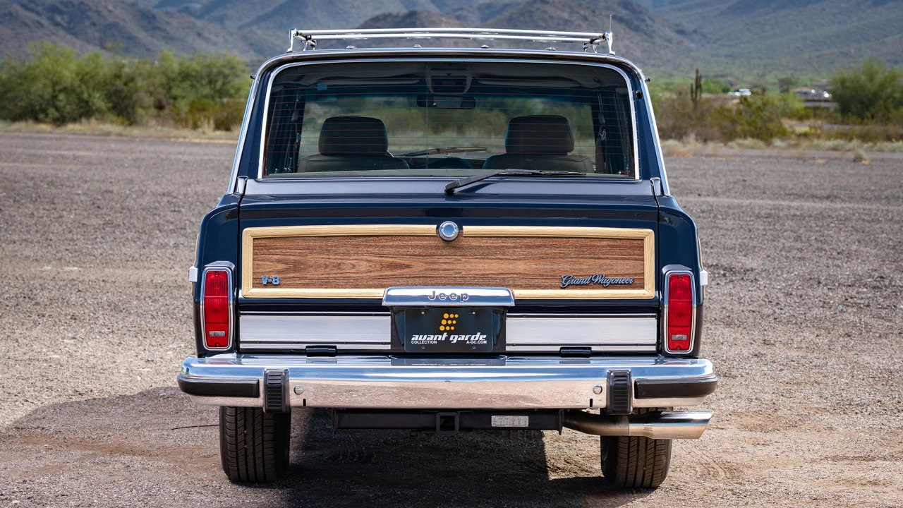 1991 Jeep SJ Grand Wagoneer - Image 24 of 31