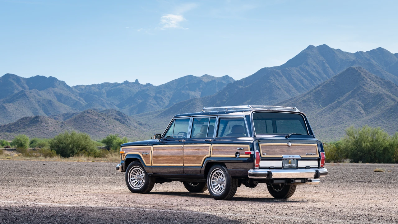 1991 Jeep SJ Grand Wagoneer - Image 27 of 31