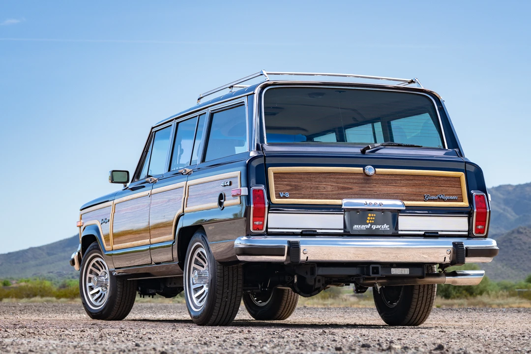 1991 Jeep SJ Grand Wagoneer - Image 26 of 31