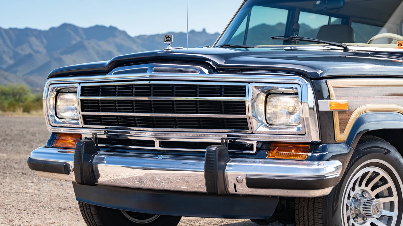 1991 Jeep SJ Grand Wagoneer - Image 31 of 31