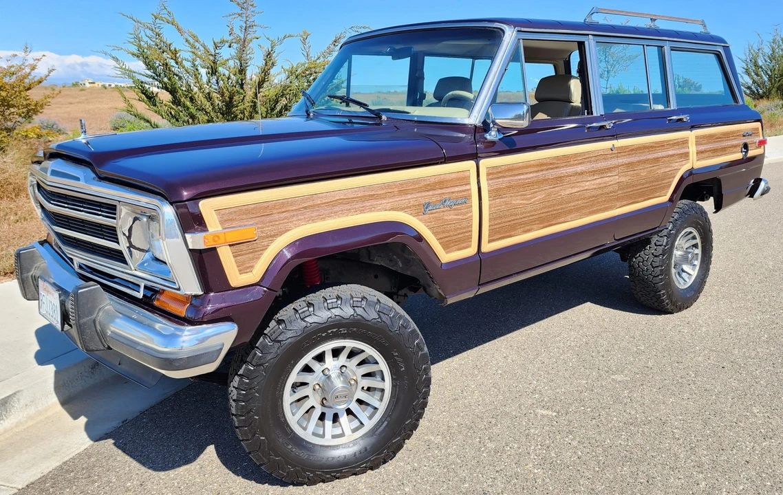 1991 Jeep SJ Grand Wagoneer - Image 2 of 31