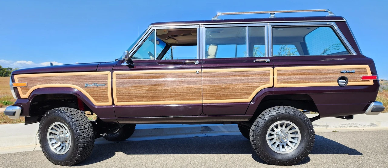 1991 Jeep SJ Grand Wagoneer - Image 7 of 31