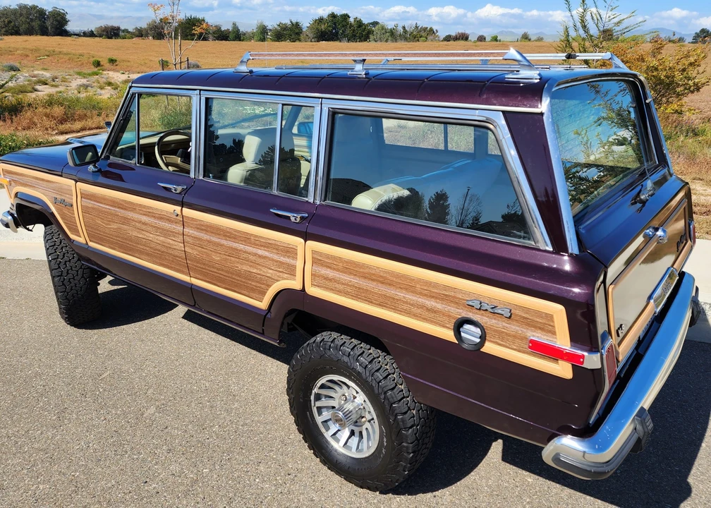 1991 Jeep SJ Grand Wagoneer - Image 9 of 31
