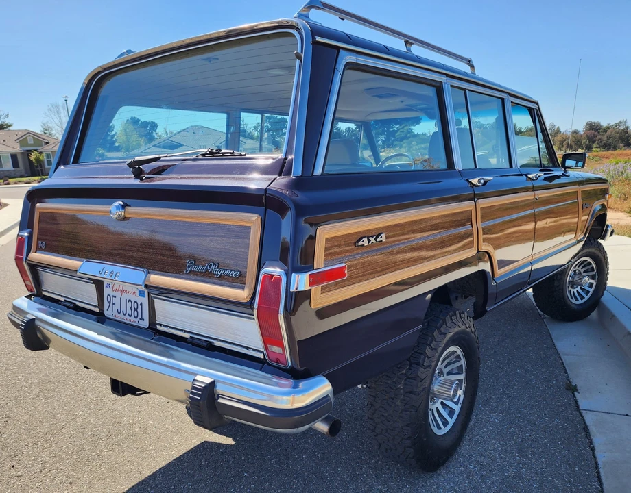 1991 Jeep SJ Grand Wagoneer - Image 17 of 31