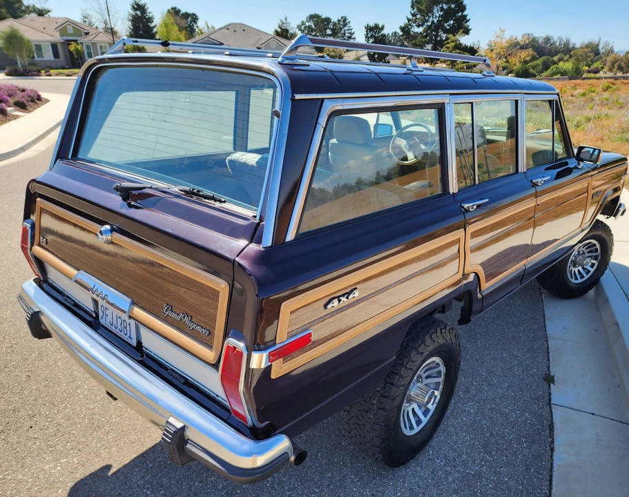 1991 Jeep SJ Grand Wagoneer - Image 19 of 31