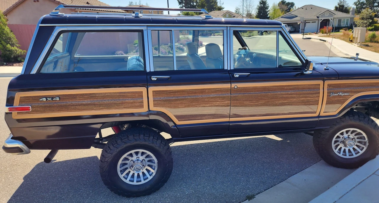 1991 Jeep SJ Grand Wagoneer - Image 22 of 31