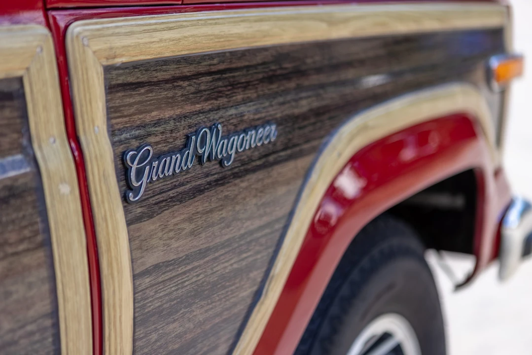 1991 Jeep SJ Grand Wagoneer - Image 12 of 31