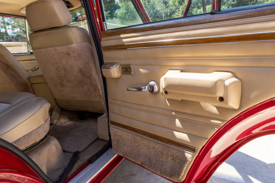 1991 Jeep SJ Grand Wagoneer - Image 28 of 31