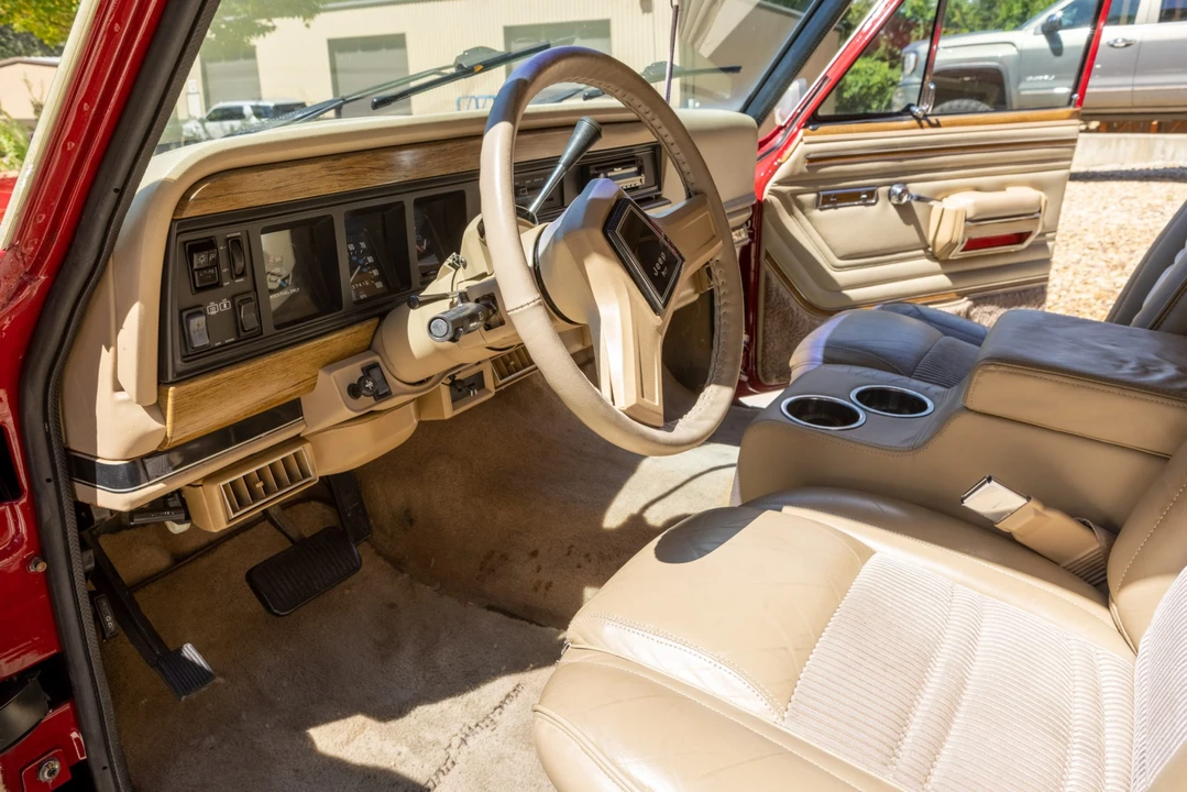 1991 Jeep SJ Grand Wagoneer - Image 20 of 31