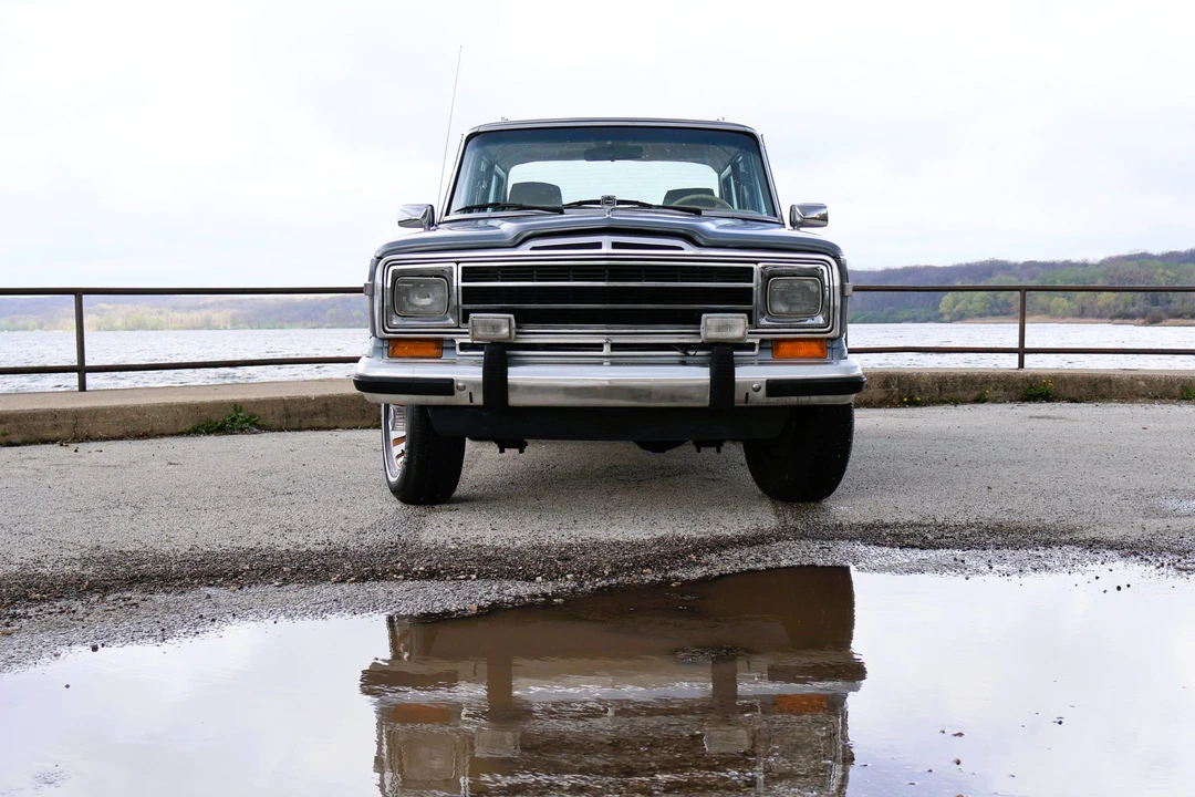 1991 Jeep SJ Grand Wagoneer - Image 21 of 31