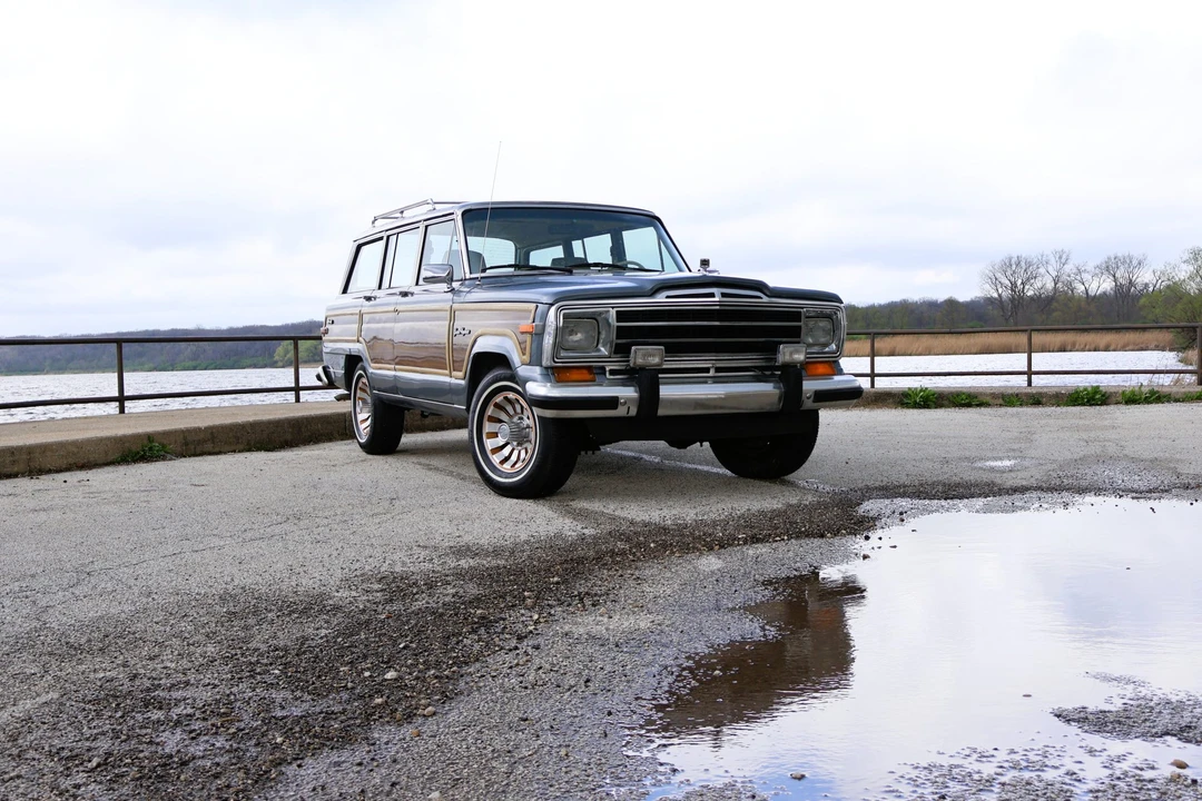 1991 Jeep SJ Grand Wagoneer - Image 18 of 31
