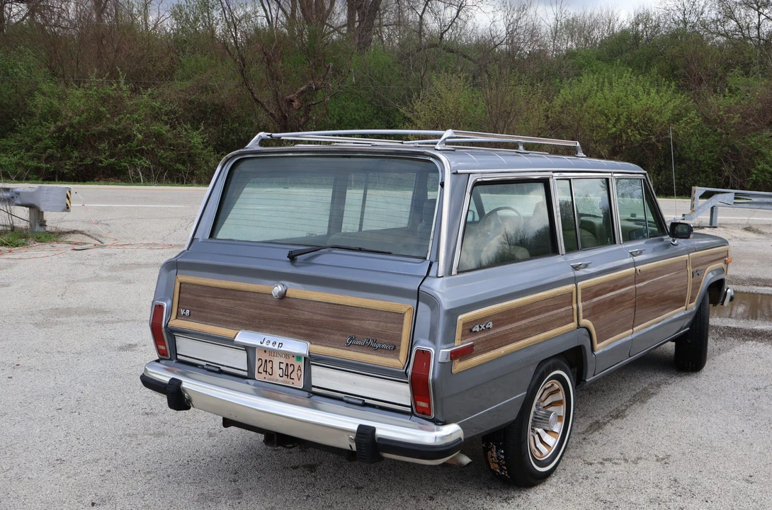 1991 Jeep SJ Grand Wagoneer - Image 12 of 31