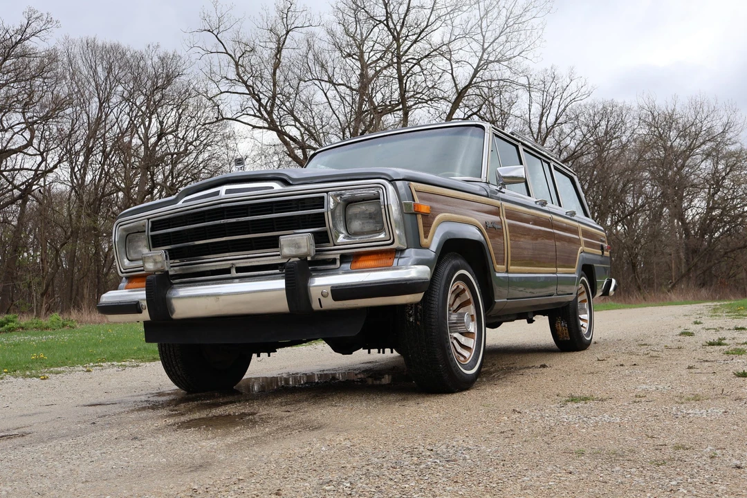 1991 Jeep SJ Grand Wagoneer - Image 22 of 31