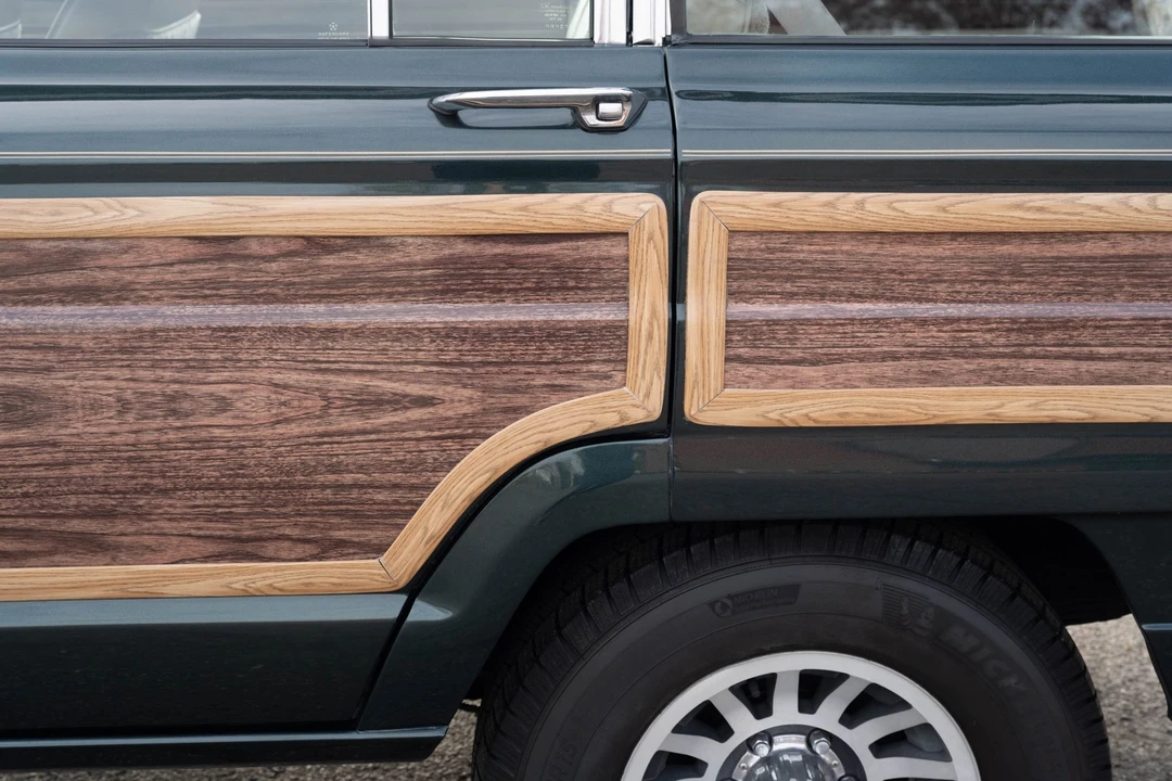 1991 Jeep SJ Grand Wagoneer - Image 17 of 31