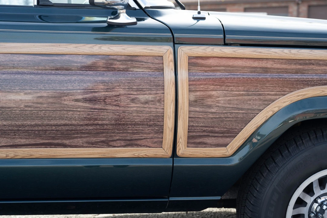 1991 Jeep SJ Grand Wagoneer - Image 24 of 31