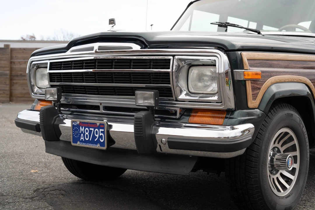 1991 Jeep SJ Grand Wagoneer - Image 14 of 31