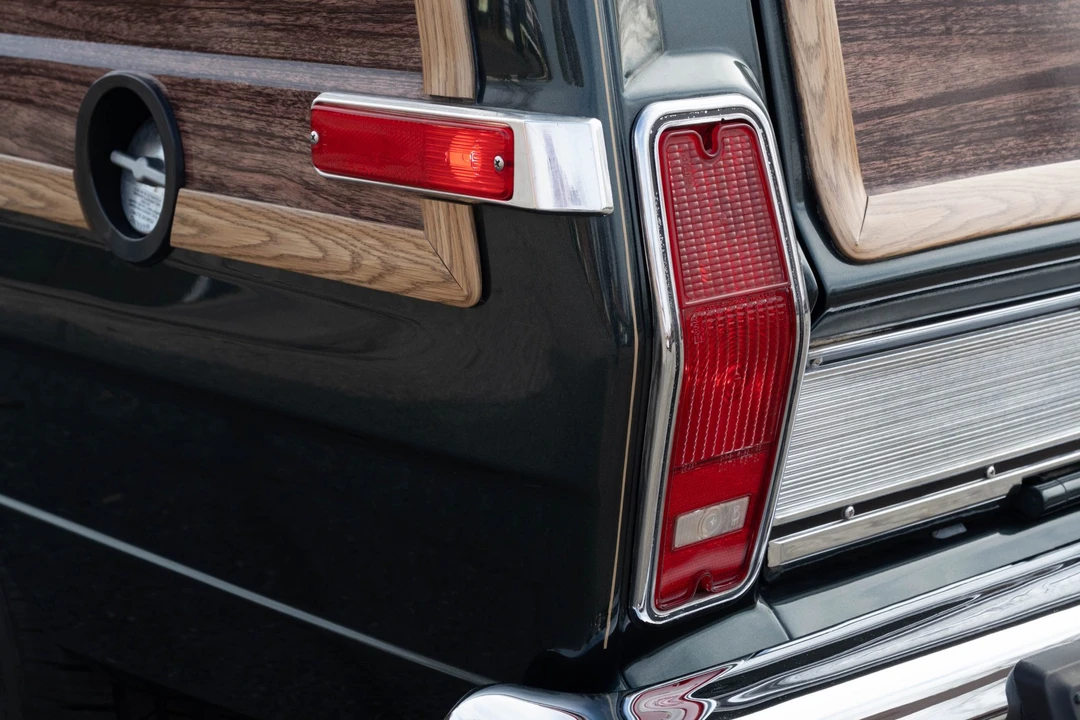 1991 Jeep SJ Grand Wagoneer - Image 31 of 31