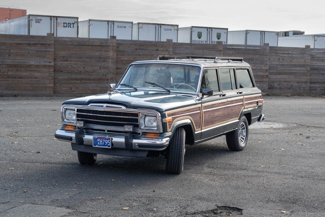 1991 Jeep SJ Grand Wagoneer - Image 3 of 31