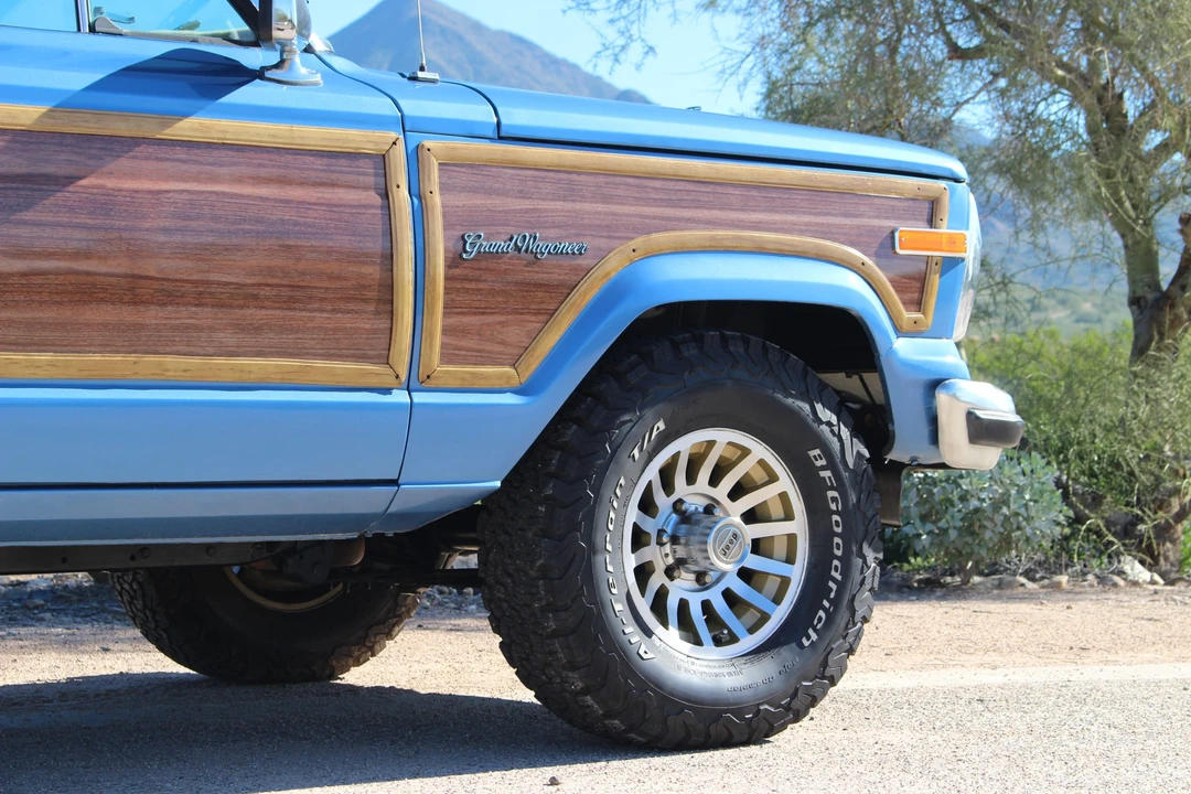 1991 Jeep SJ Grand Wagoneer - Image 22 of 31