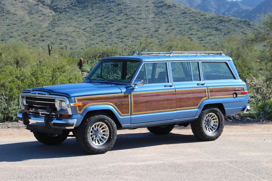 1991 Jeep SJ Grand Wagoneer - Image 5 of 31